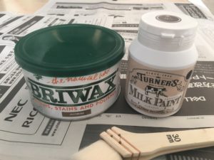 Briwaxとミルクペイント